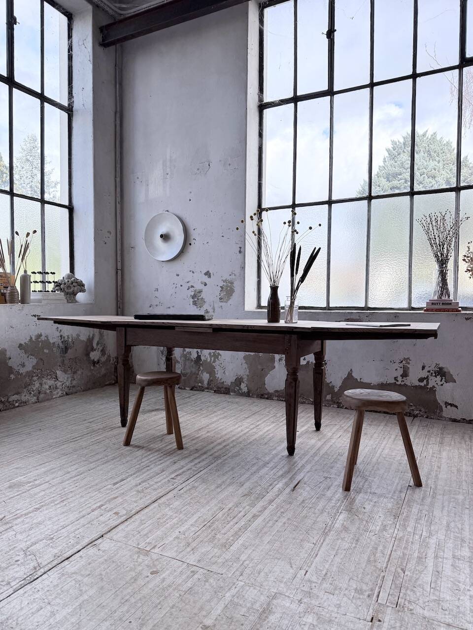 Solid oak farmhouse table with integrated extensions 1950