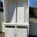 Library / dresser