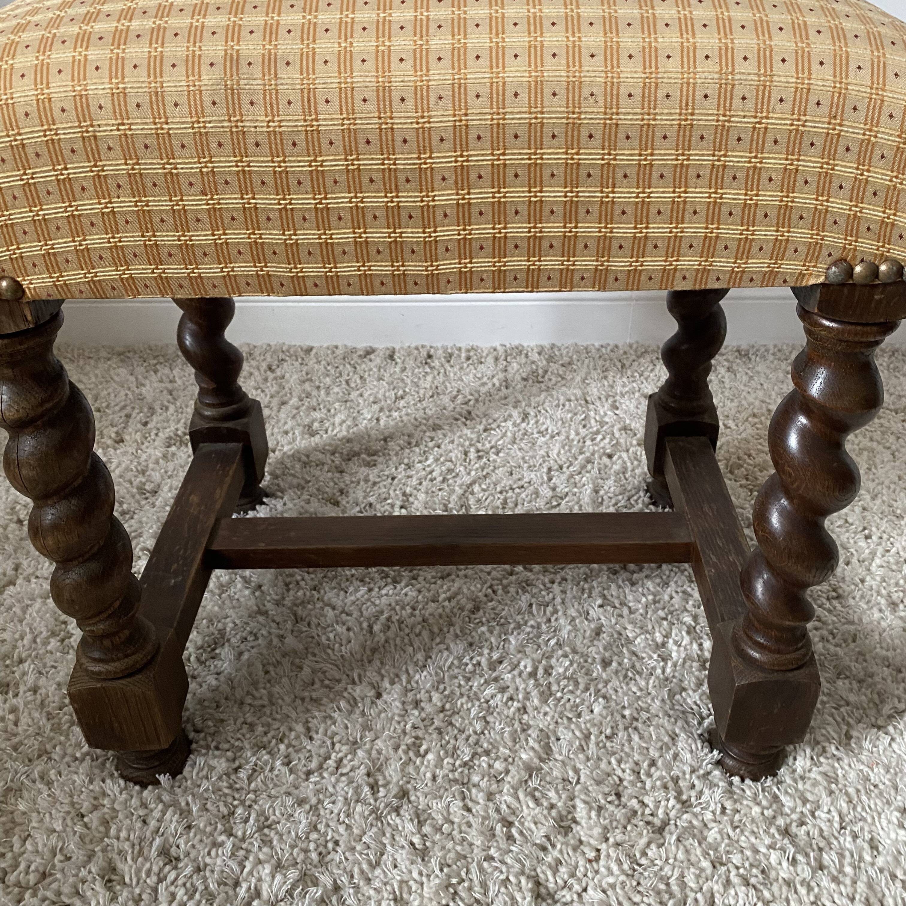 Stool with turned legs