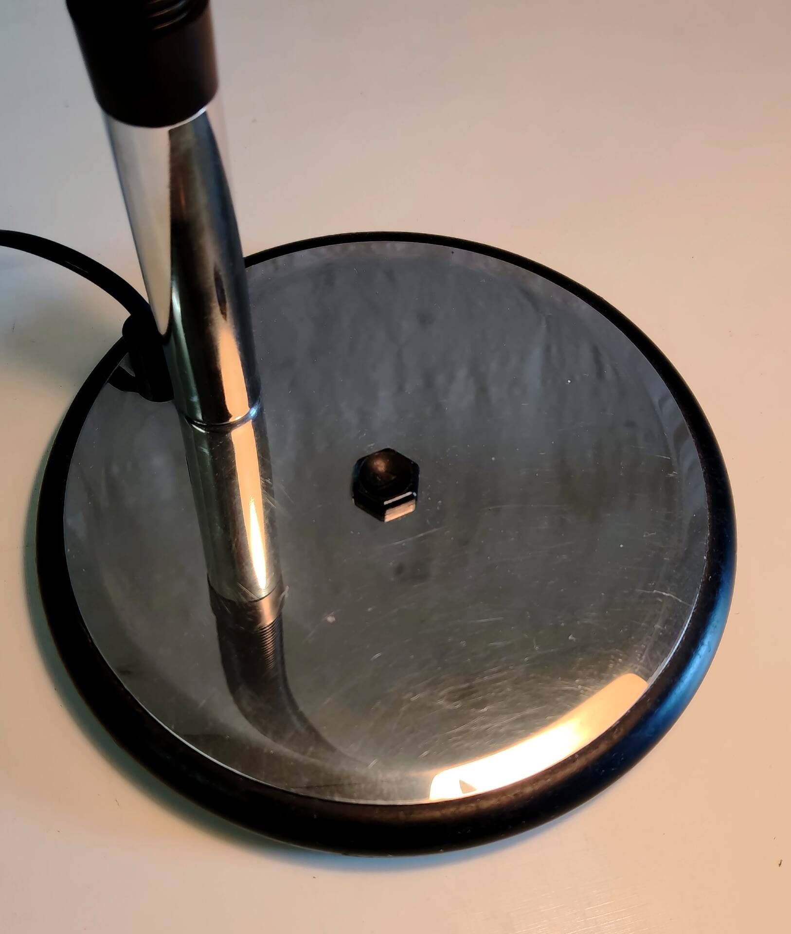 Lampe à poser articulée par Aluminor (France) - mid. XXeme