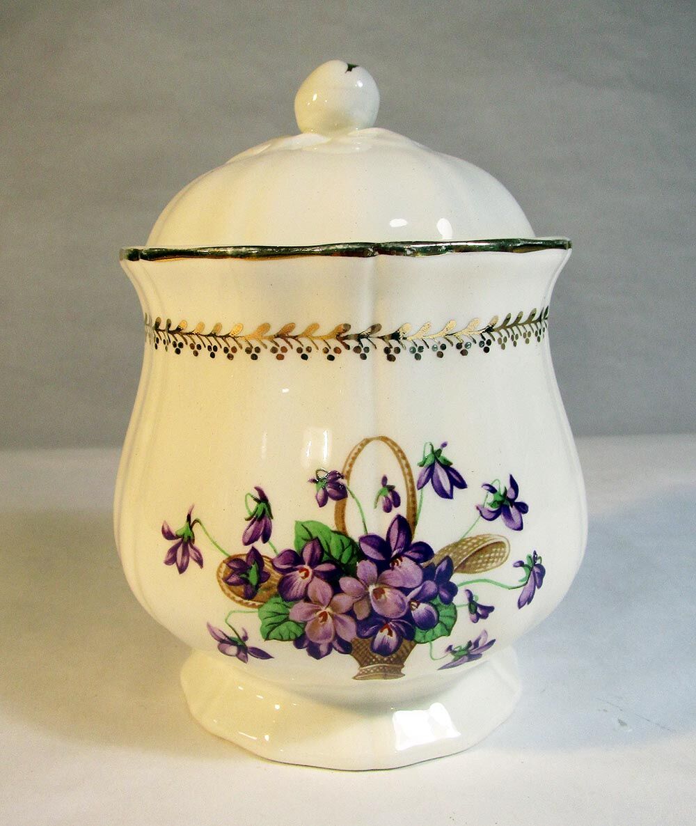 Gien earthenware pot