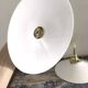Paire d’appliques murales en opaline blanche