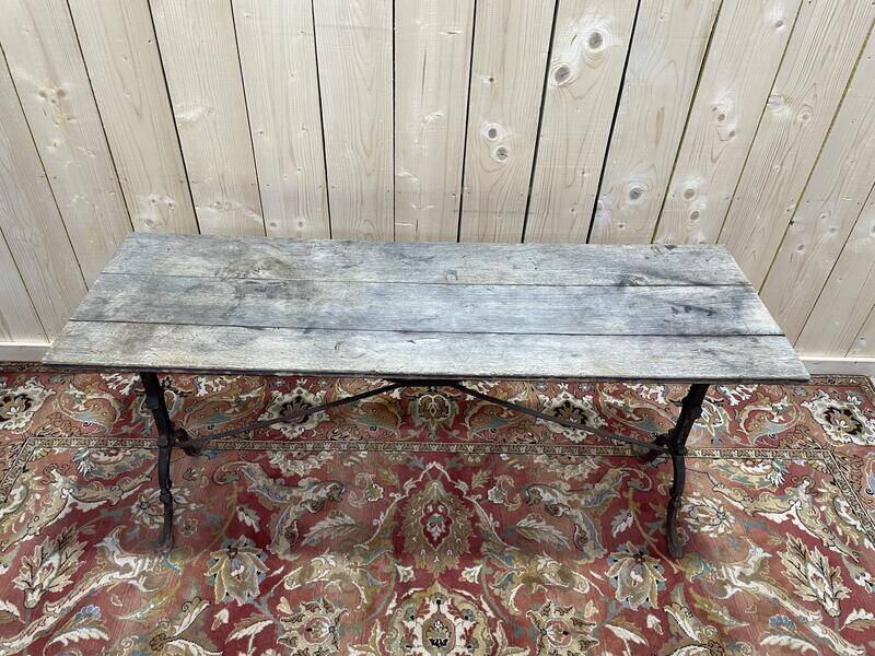 Table de bistrot en fonte de fer et plateau bois