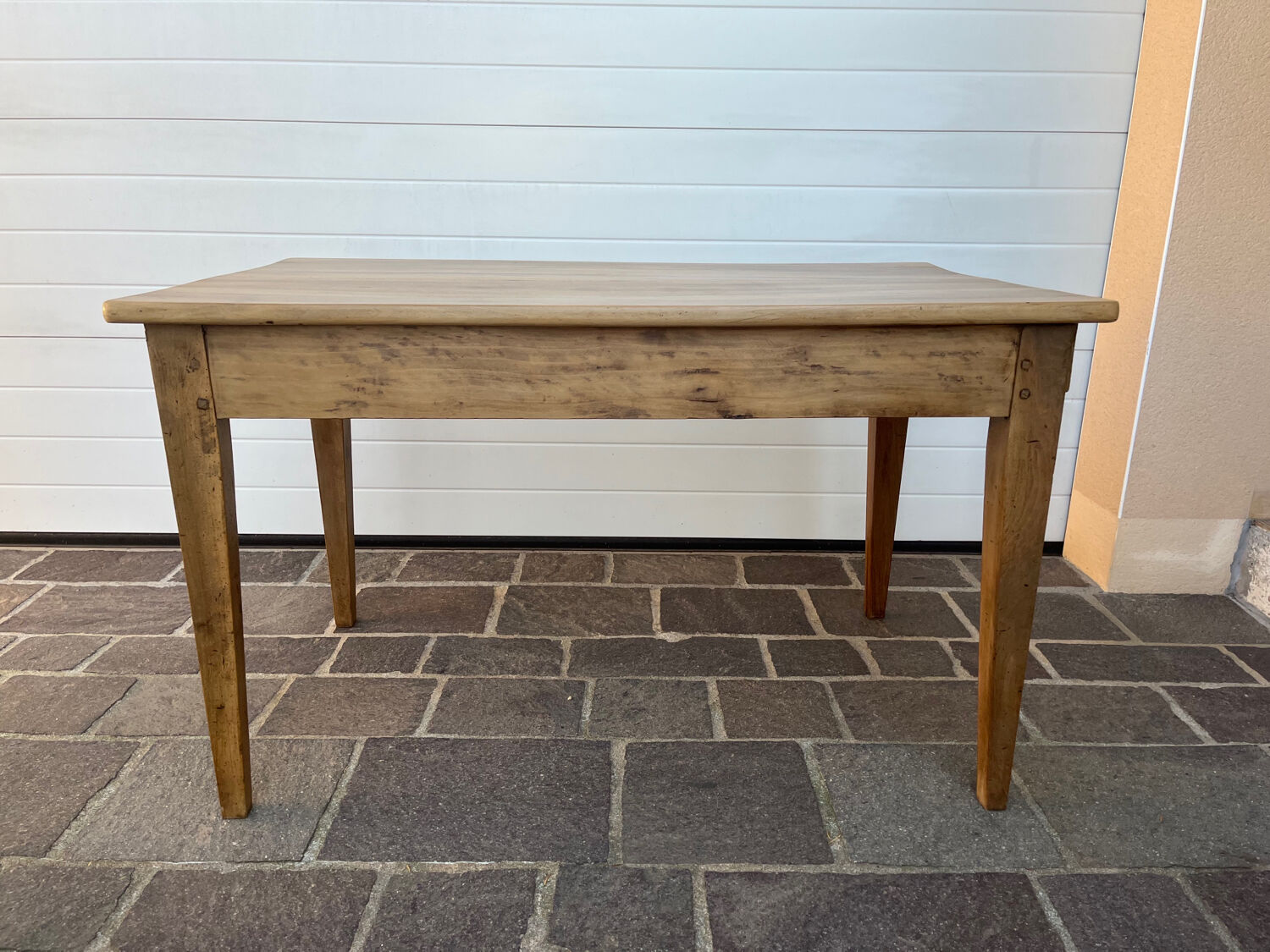 Farmhouse table