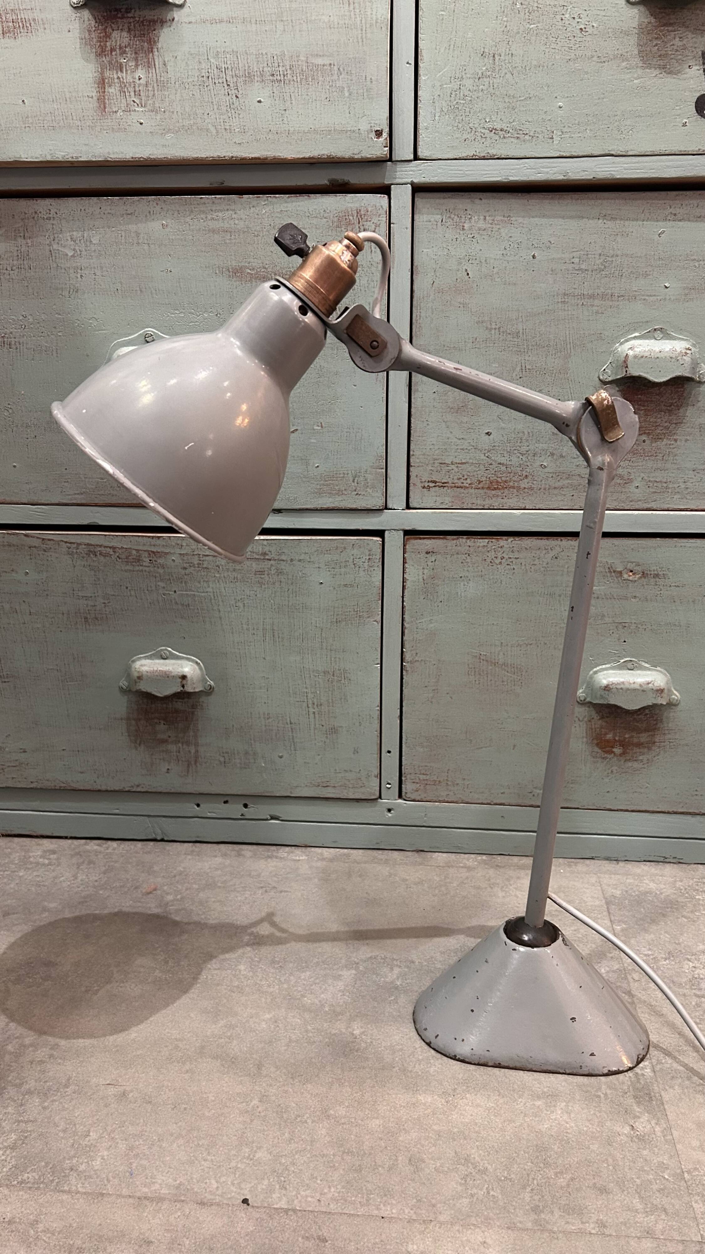 Table lamp - Bernard Albin Gras - Ravel Clamart - model 205