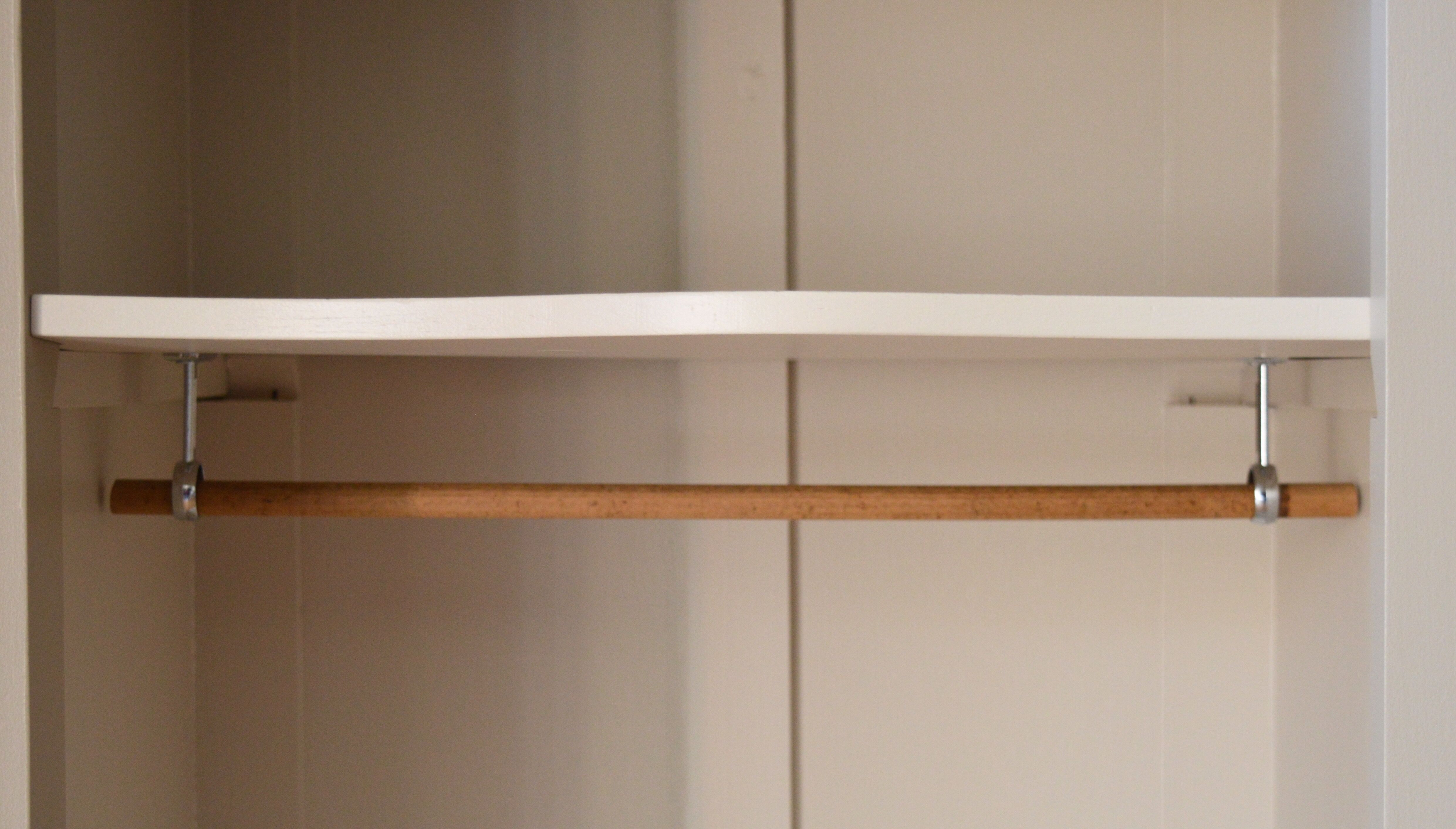 Asymmetrical cabinet