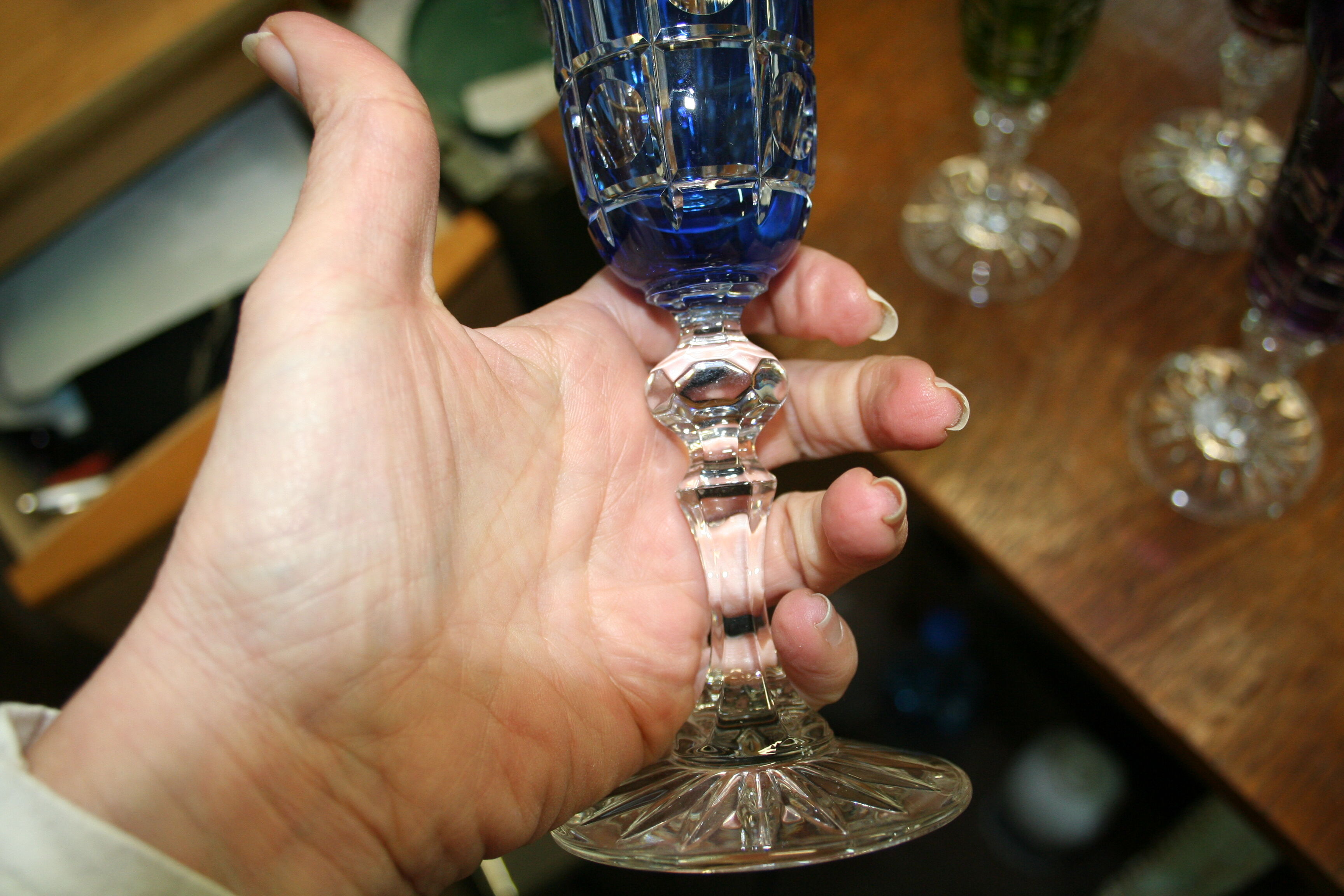 6 colored crystal flutes