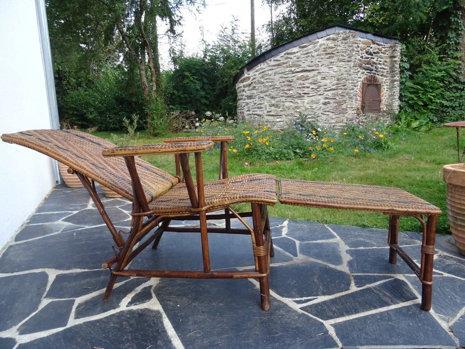 Rattan folding lounge chair