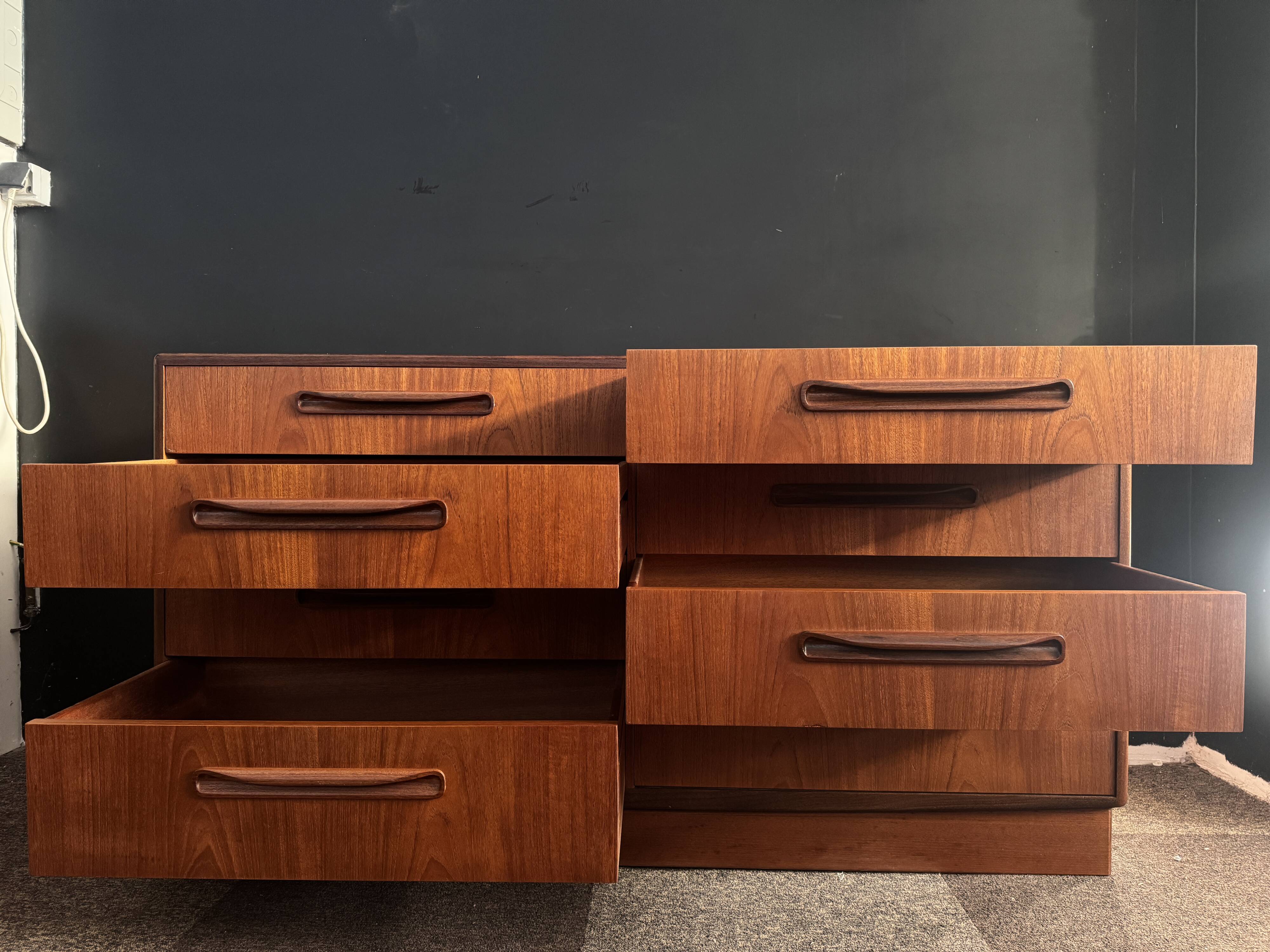 Vintage teak chest of drawers – 8 drawers – G-Plan Fresco – 1960s
