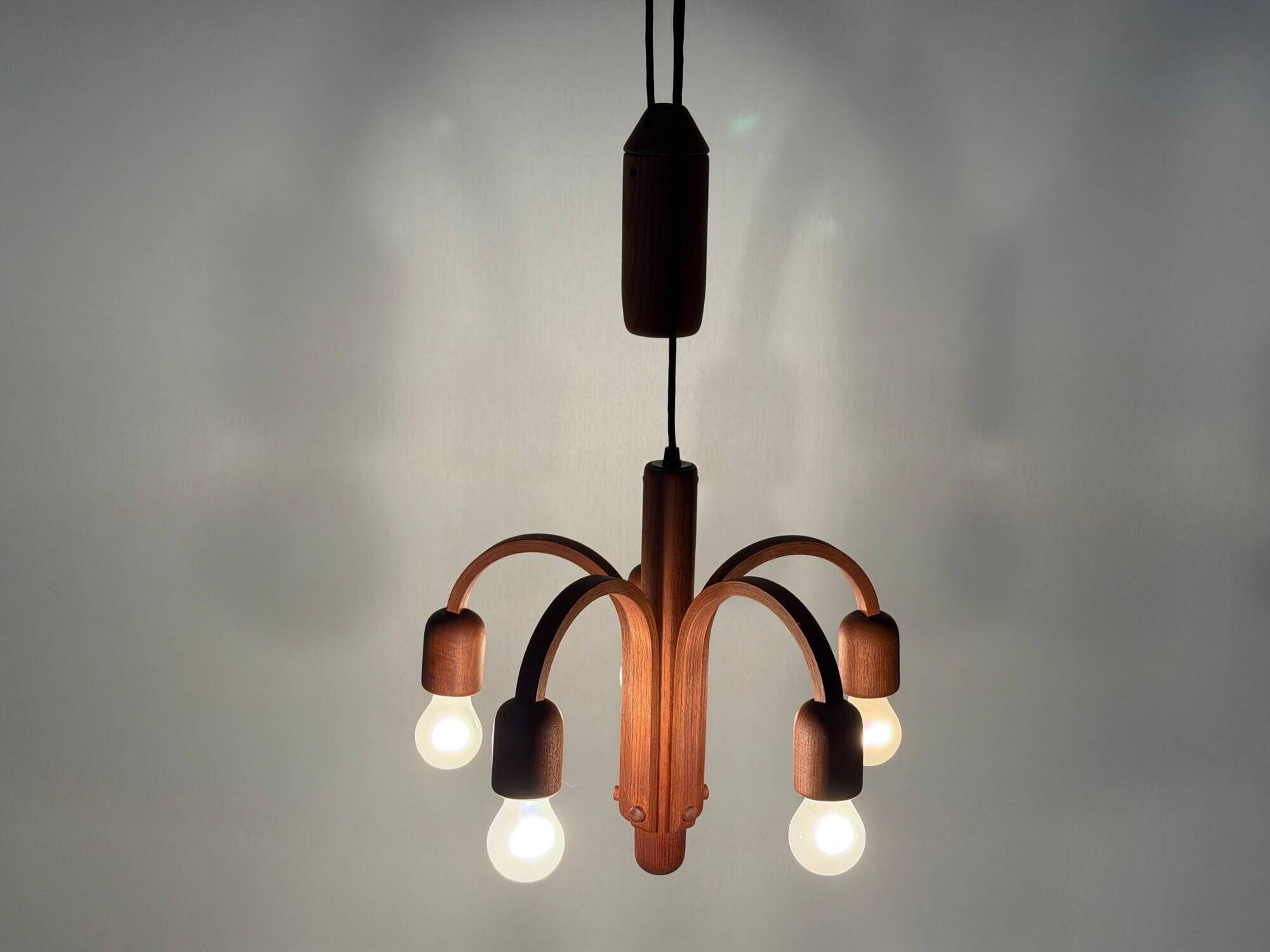 Suspended Sputnik counterweight lamp with 5 arms in teak by Domus, 1970s, Italy.