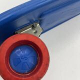 Skateboard bleu