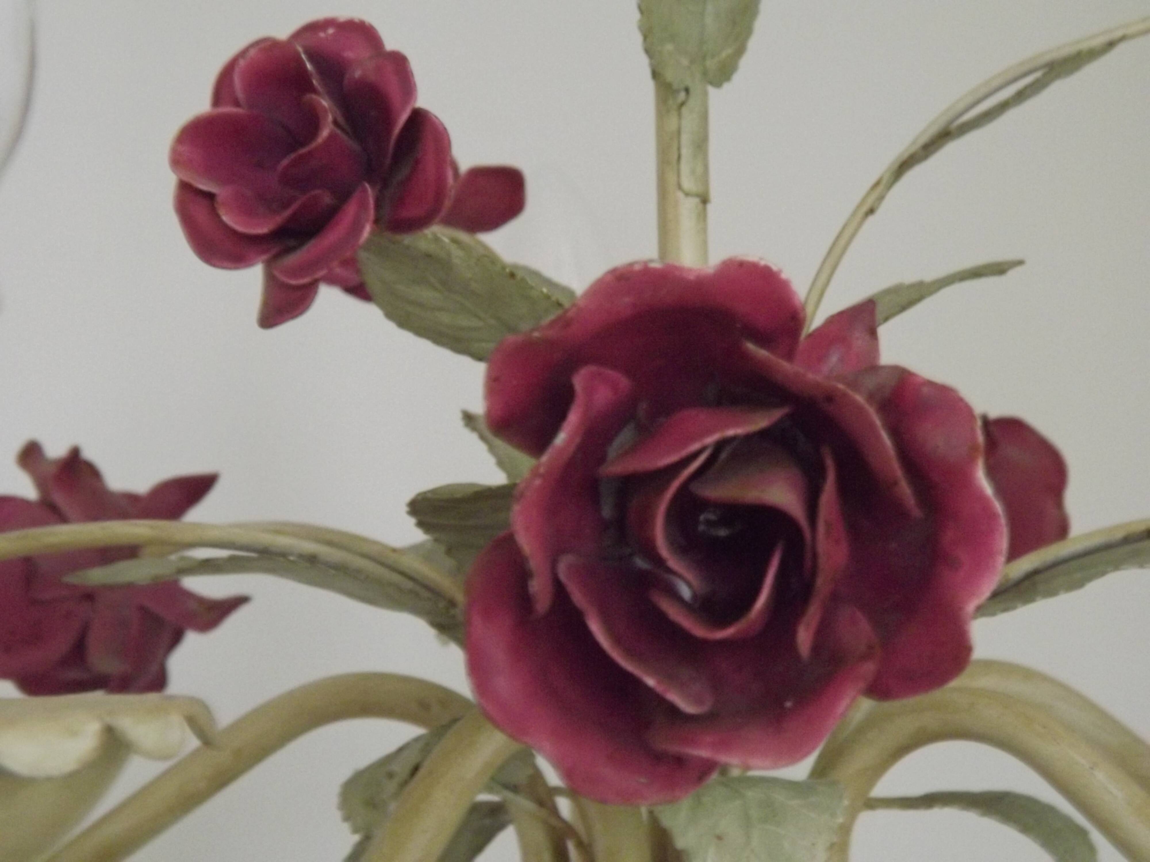 Lustre en métal à décor floral, France