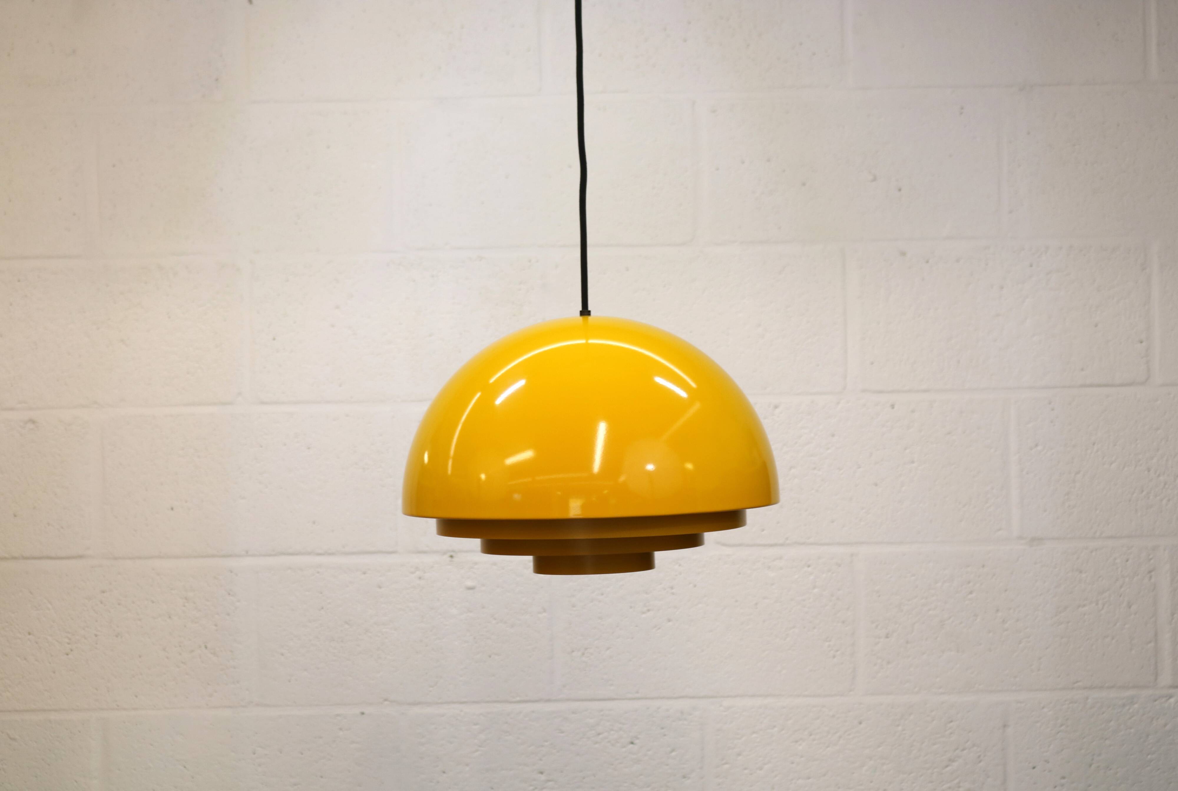 Yellow design classic - Fog and Morup - Jo Hammerborg - Model Milieu
