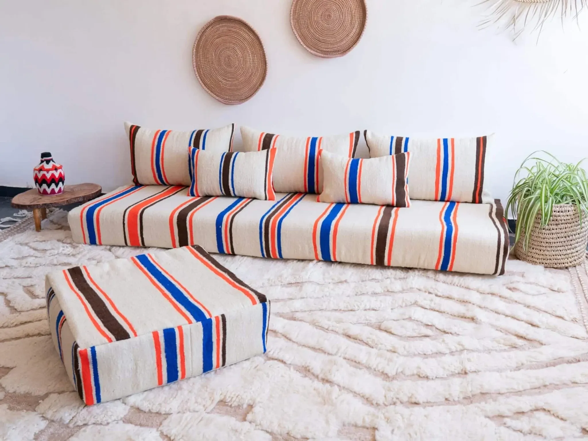 Canapé marocain – canapé rayé avec coussins et housses zippées
