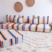 Canapé marocain – canapé rayé avec coussins et housses zippées