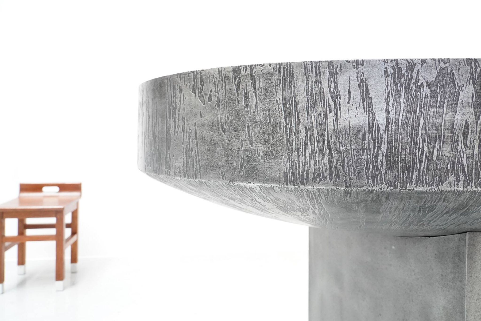 Roger Bonduel, Table Console en Acier Gravé à la Main