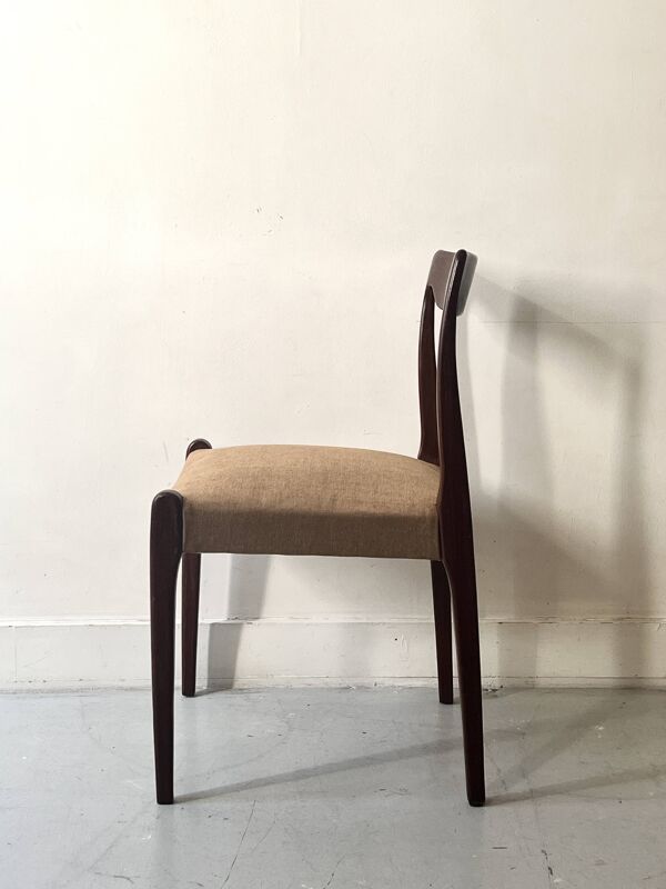 Chaise scandinave en teck & velours par Niels Otto Moller, Danemark 1950