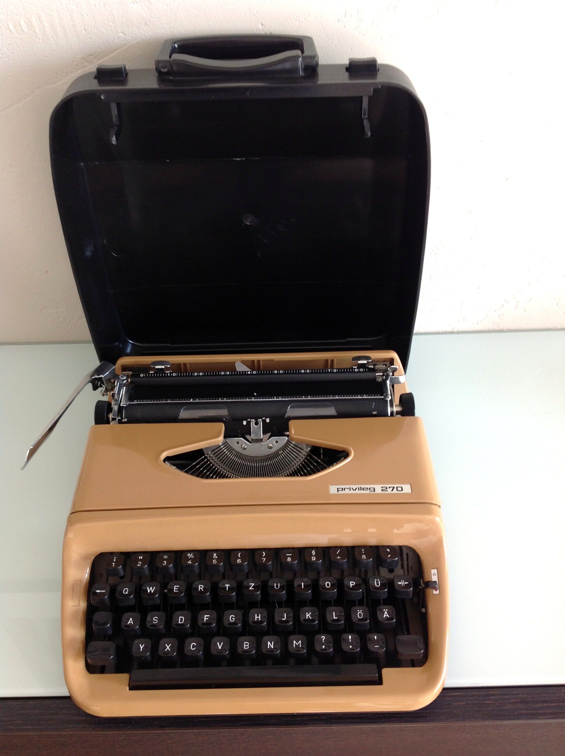 Privileg 270 typewriter 60/70