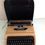 Privileg 270 typewriter 60/70