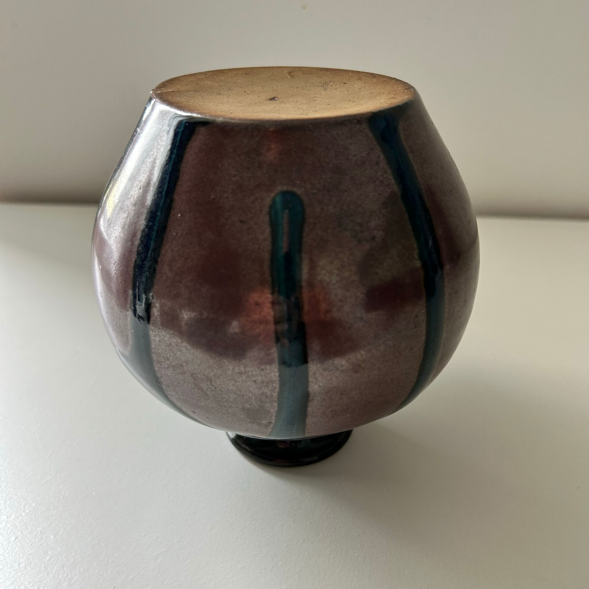 Ink blue round vase and bronze