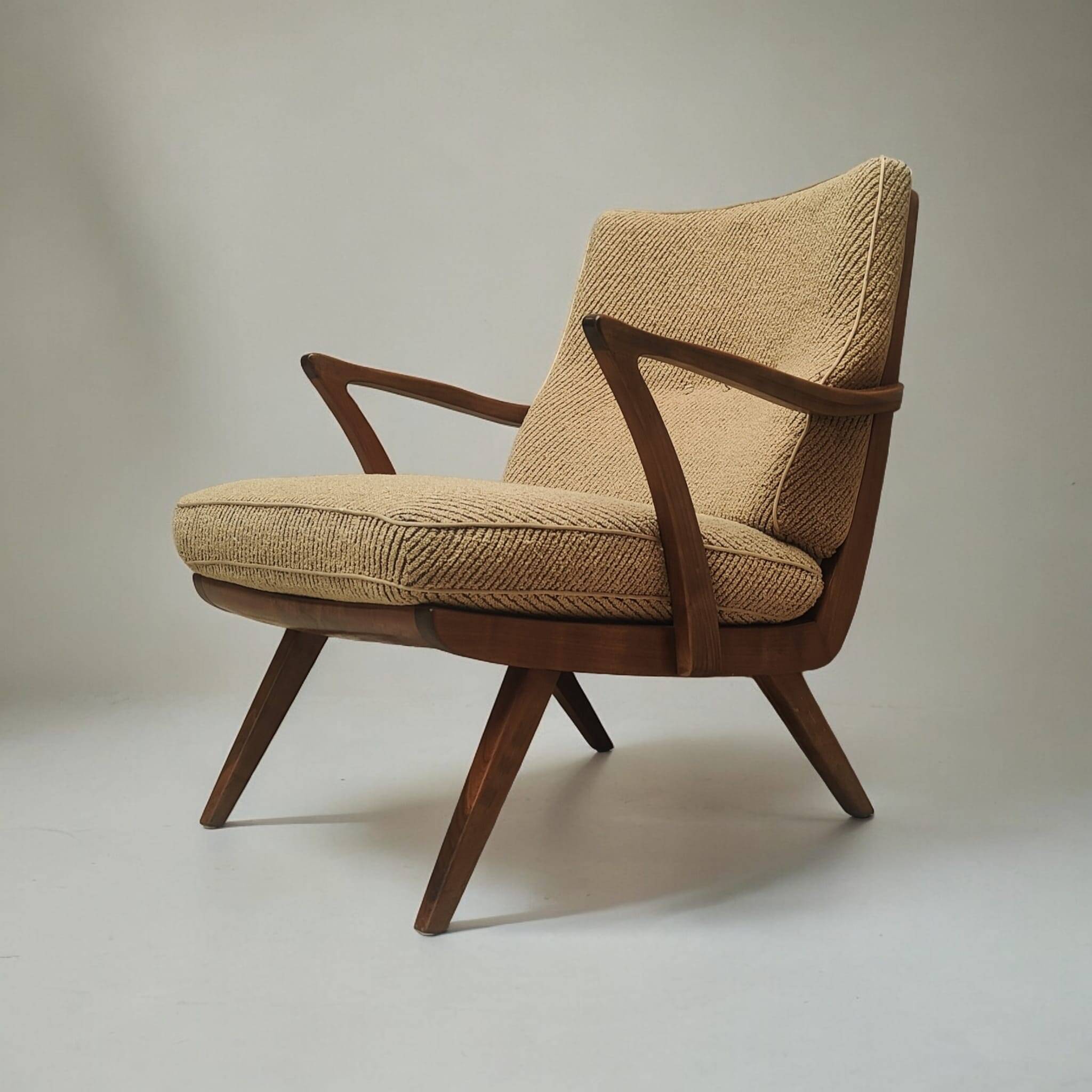 Fauteuil du milieu du siècle