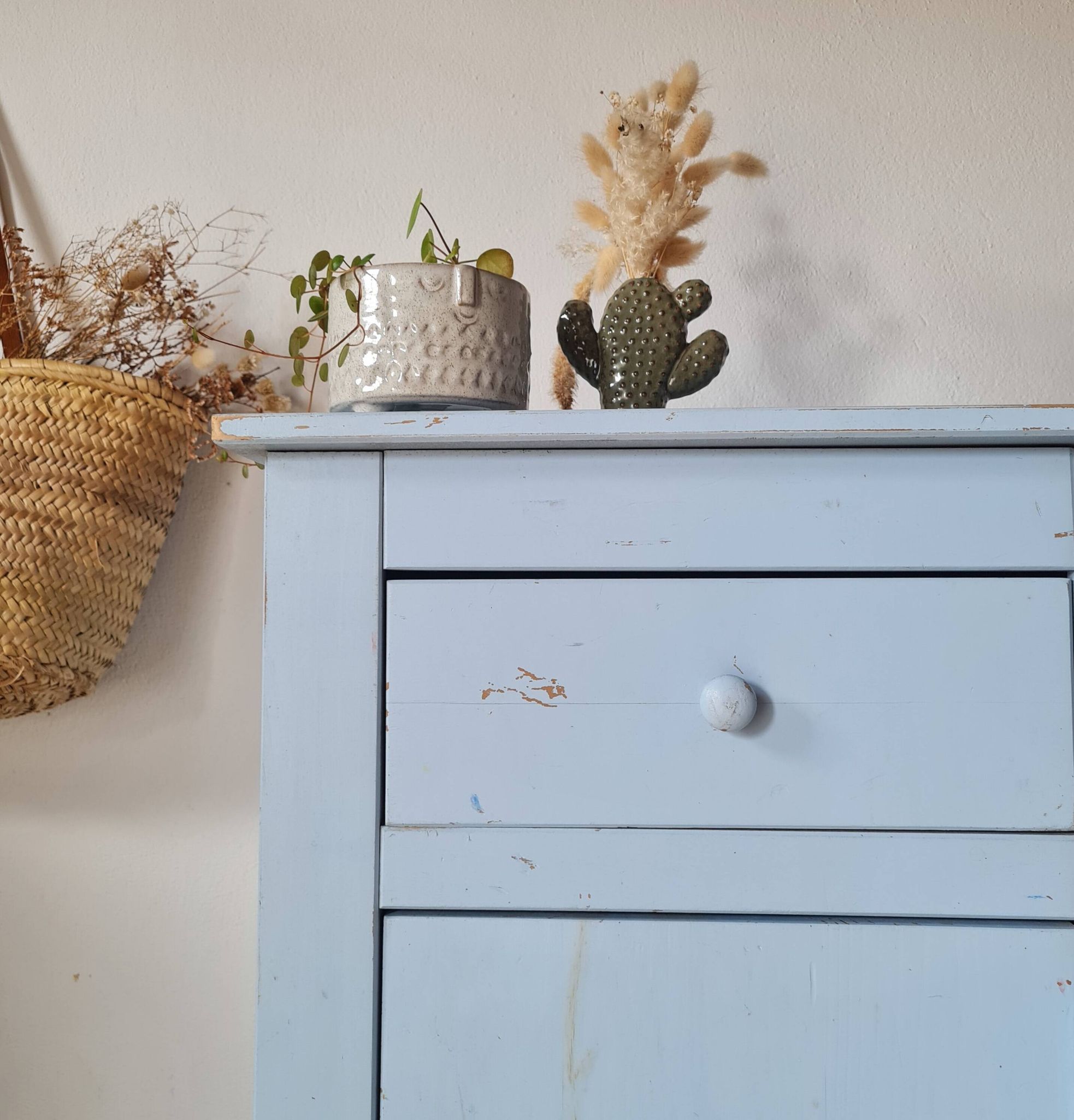 Meuble de rangement chiffonnier artisanal bleu