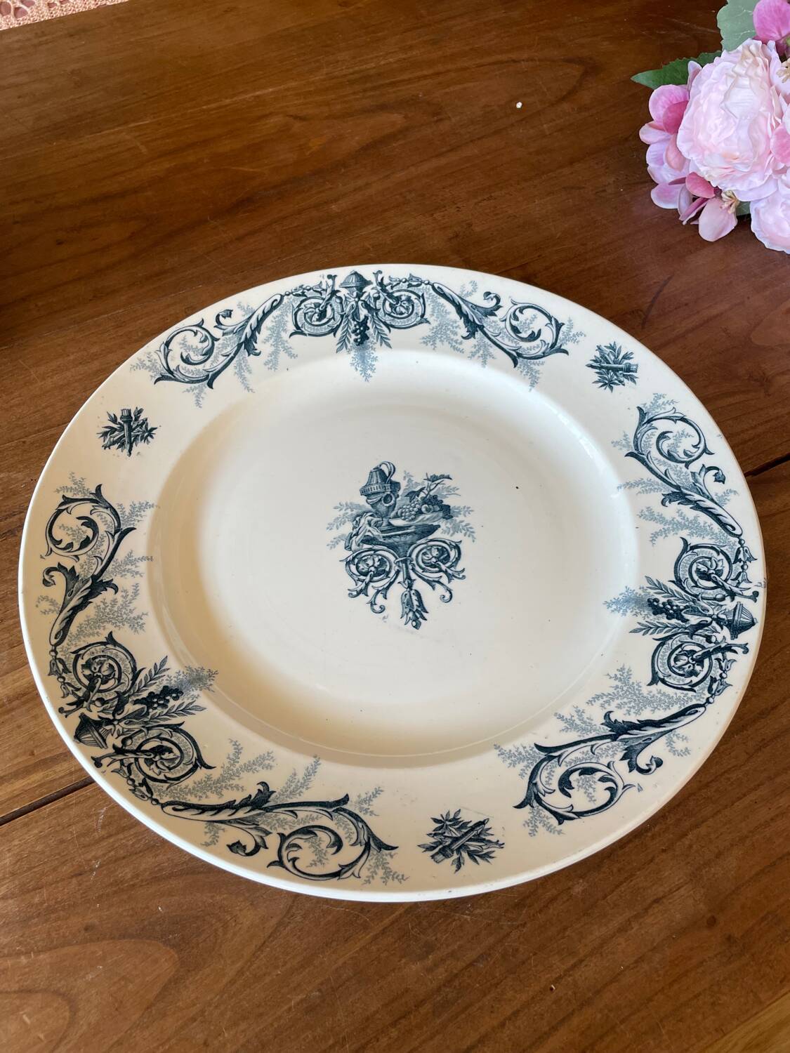 Serving dish