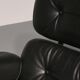 Ensemble de fauteuil et repose-pieds par Charles Eames, années 1960.