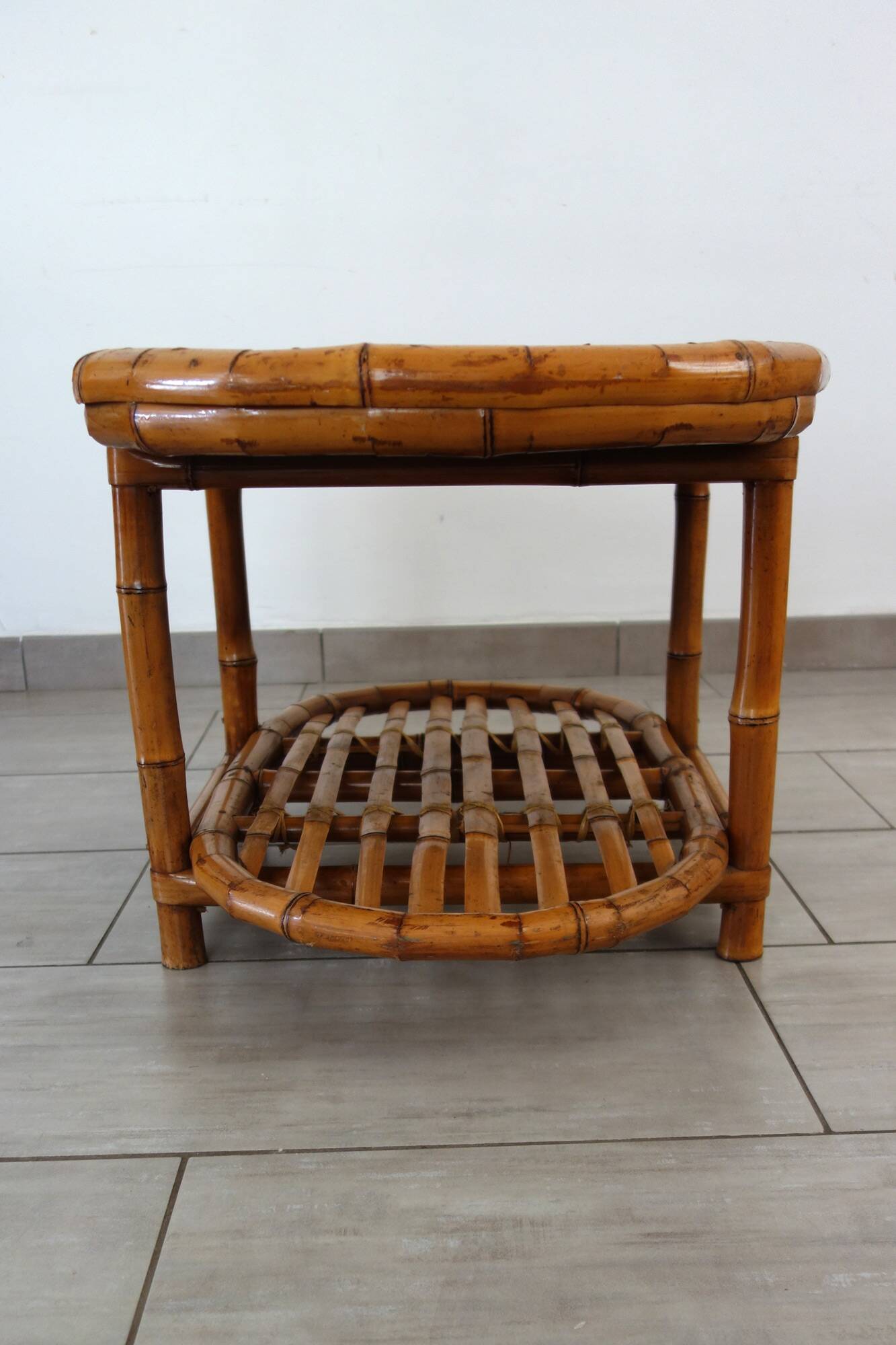Table basse vintage bambou et osier tressé