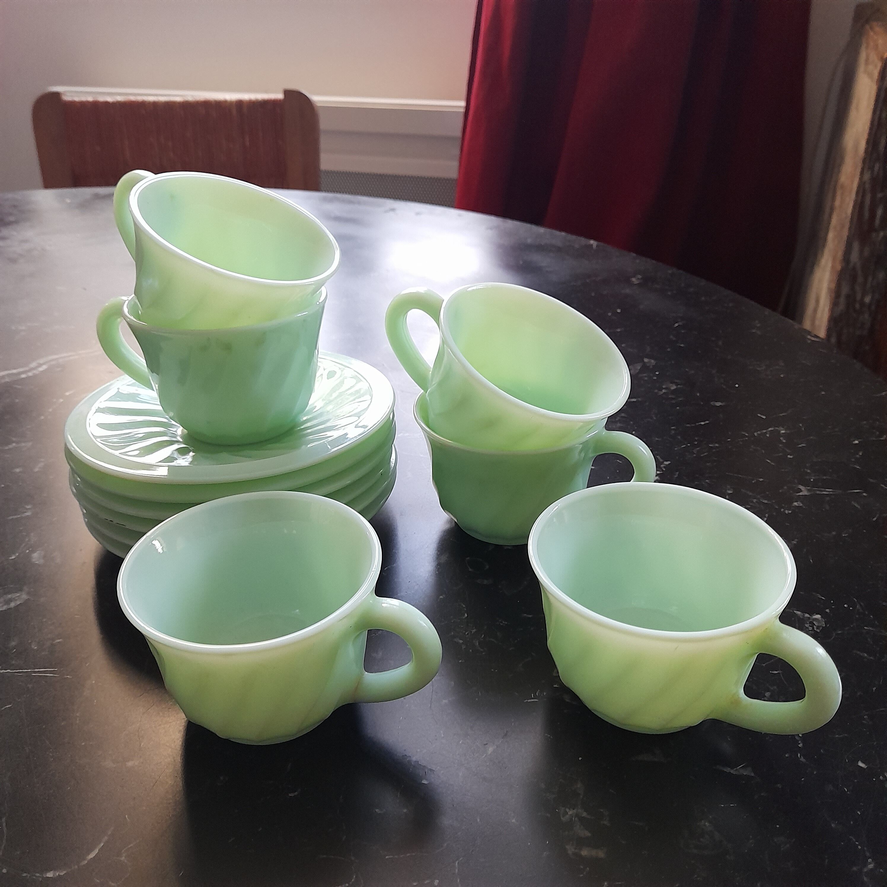 Opaline coffee cups