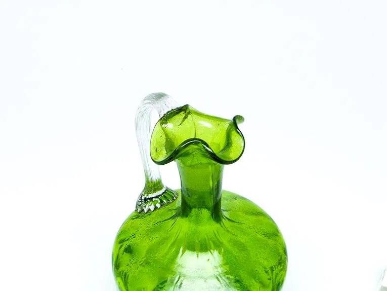 B4A Green Secessionist Carafe