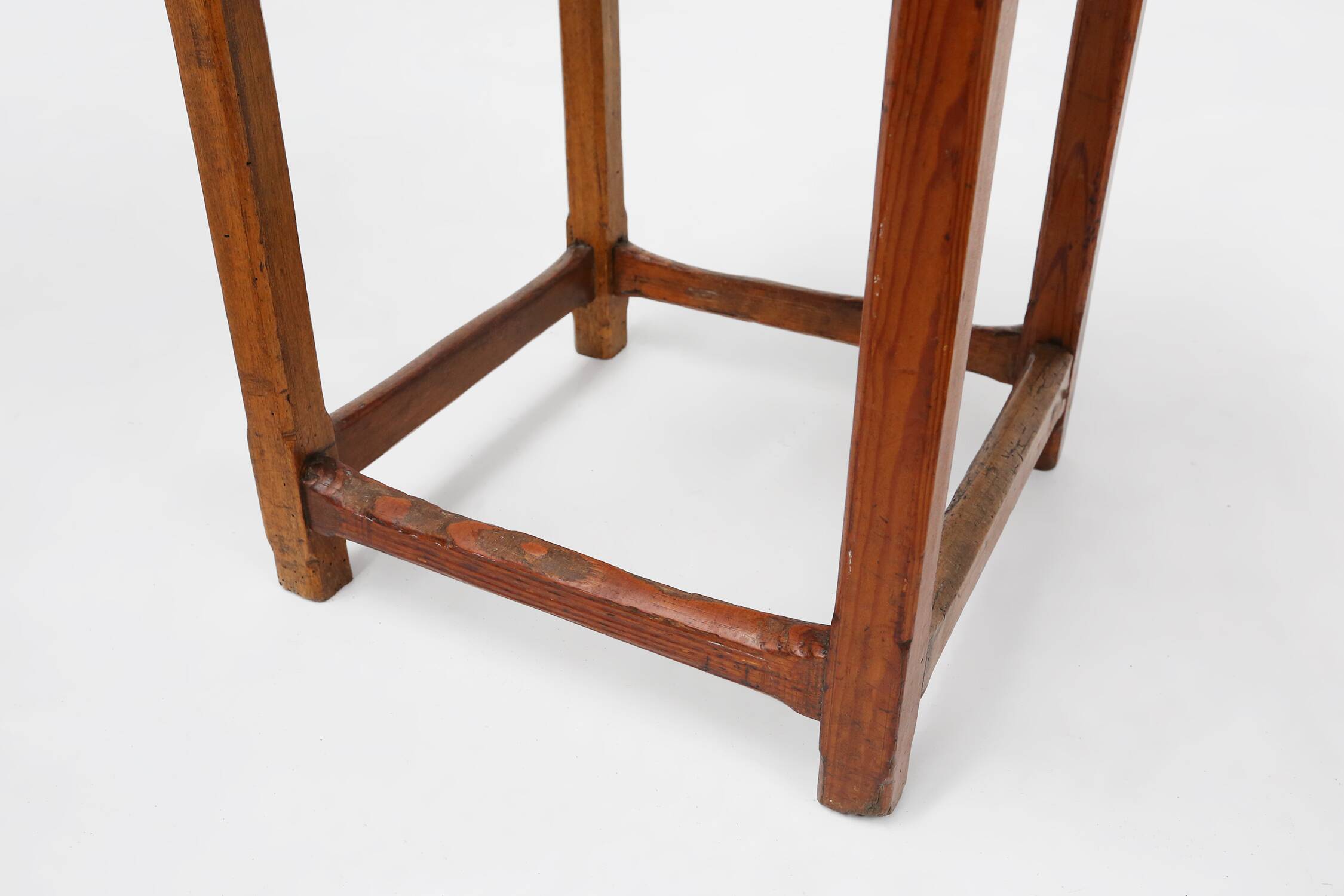 Vintage square wooden stool with handle, Belgium ca. 1920