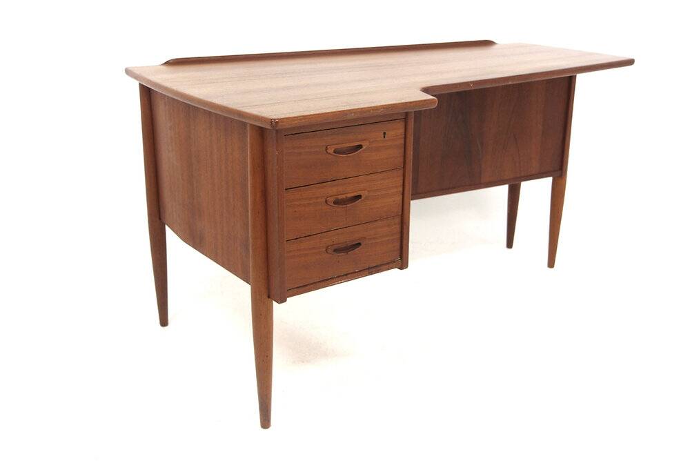 Scandinavian teak desk, Göran Strand, Lelångs Möbelfabrik, Sweden, 1950