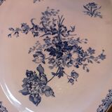 Oval dish in Sarreguemines earthenware fontanges model