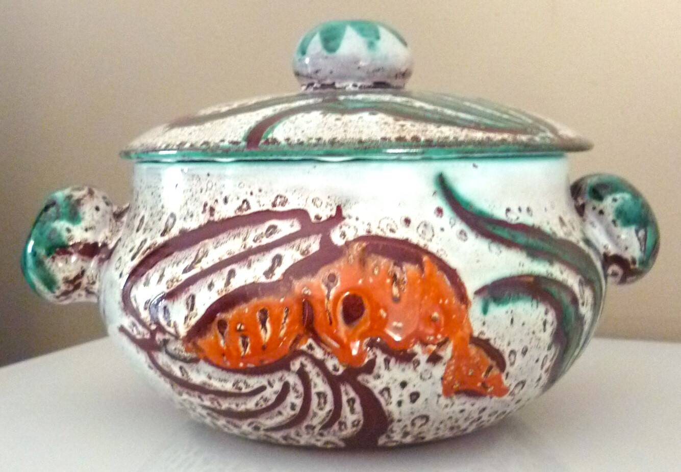 Soupière, plat, céramique émaillée Vallauris, poisson, crustacés, algues