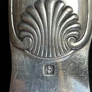 Pince à sucre en métal argenté Christofle modèle Vendôme/Arcantia avant 1983