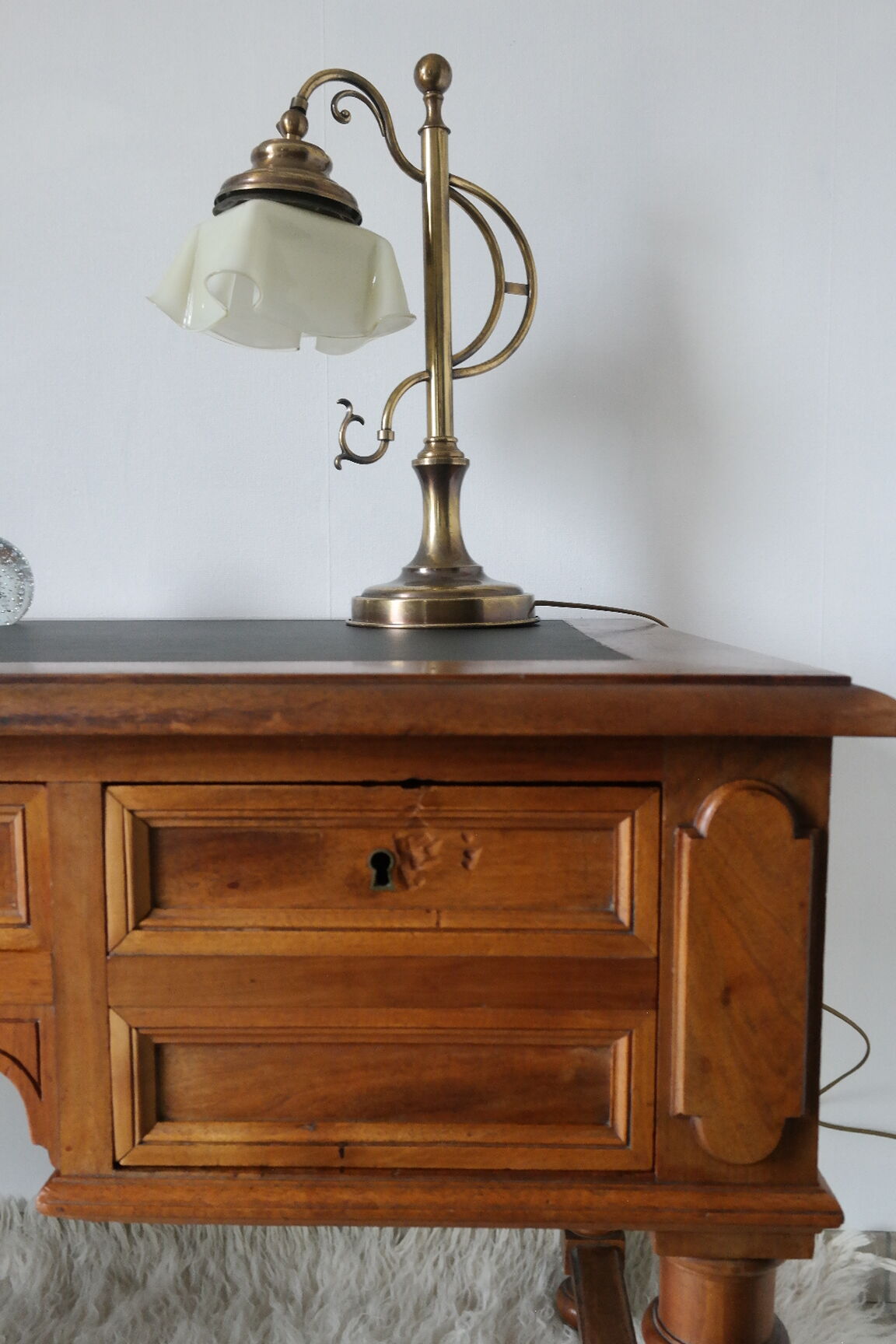 Office minister in walnut style Louis Philippe XXème