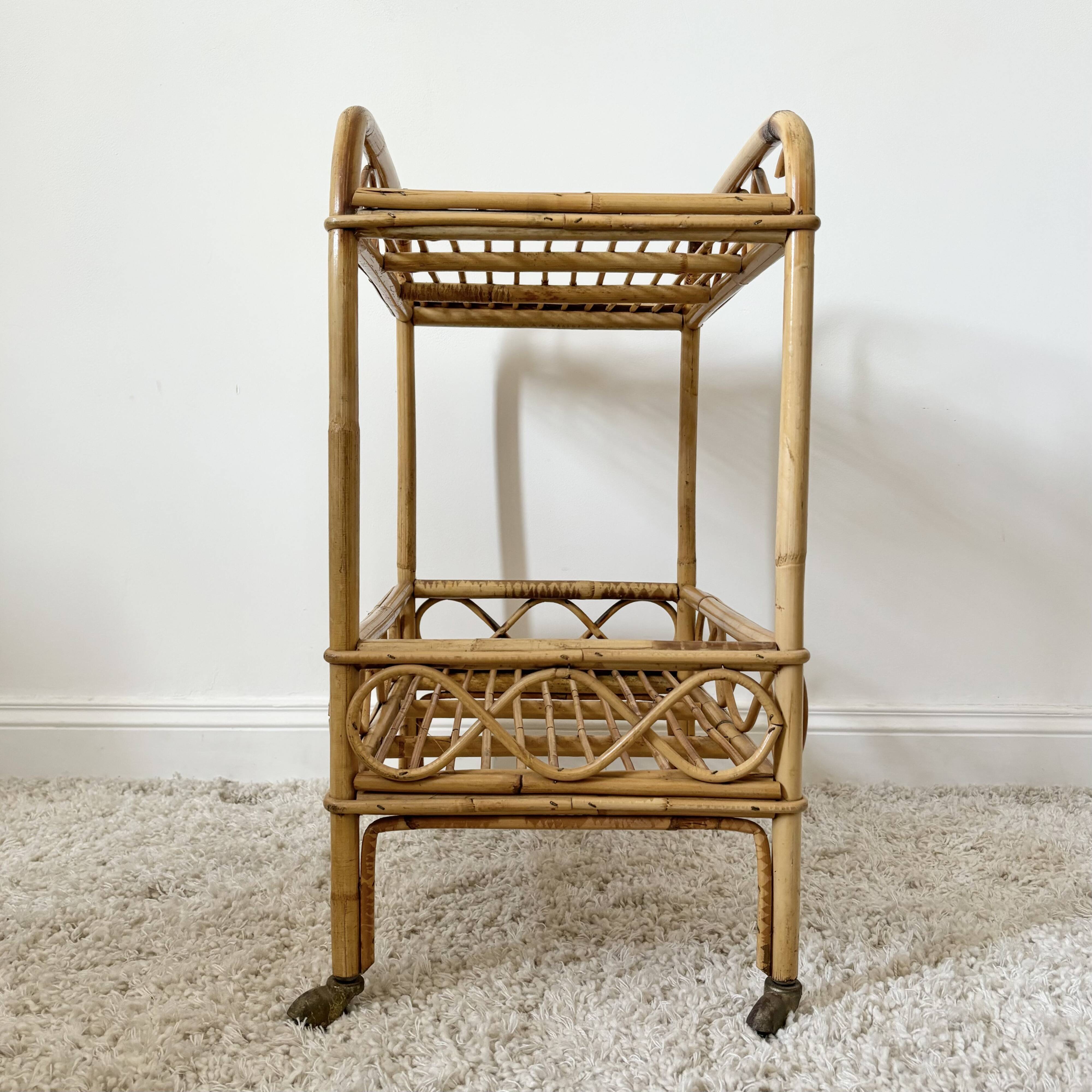 Vintage rattan server