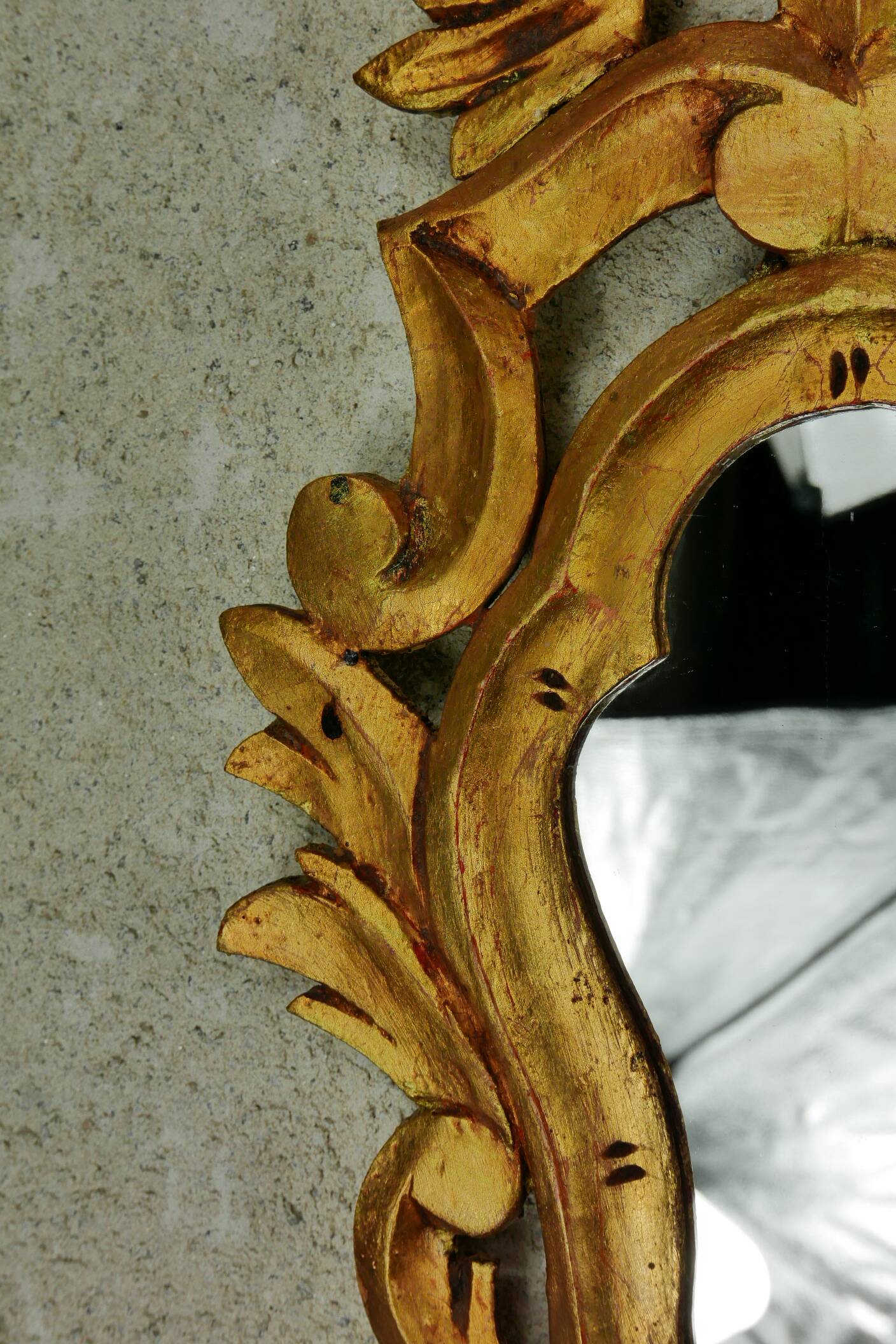 Paire de miroir bois doré.