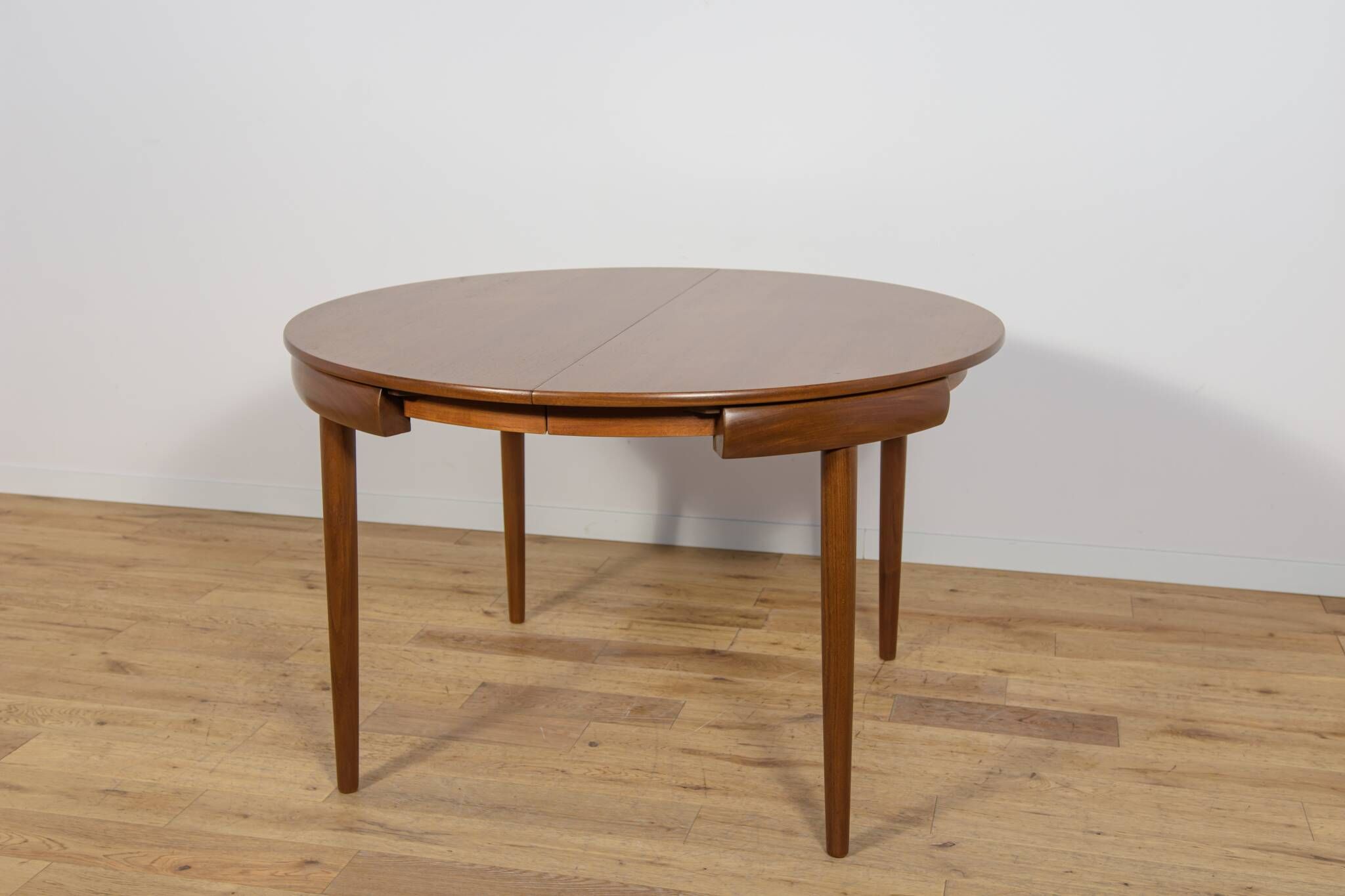 Mid-Century Teak Dining Table & Chairs by Hans Olsen for Frem Røjle.
