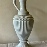 Carafe vase in white opaline