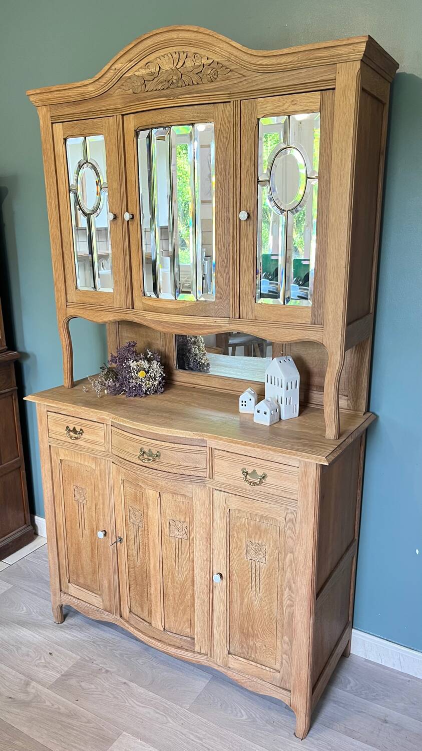 Beveled mirror dresser