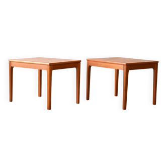 Paire de tables d'appoint scandinaves en teck