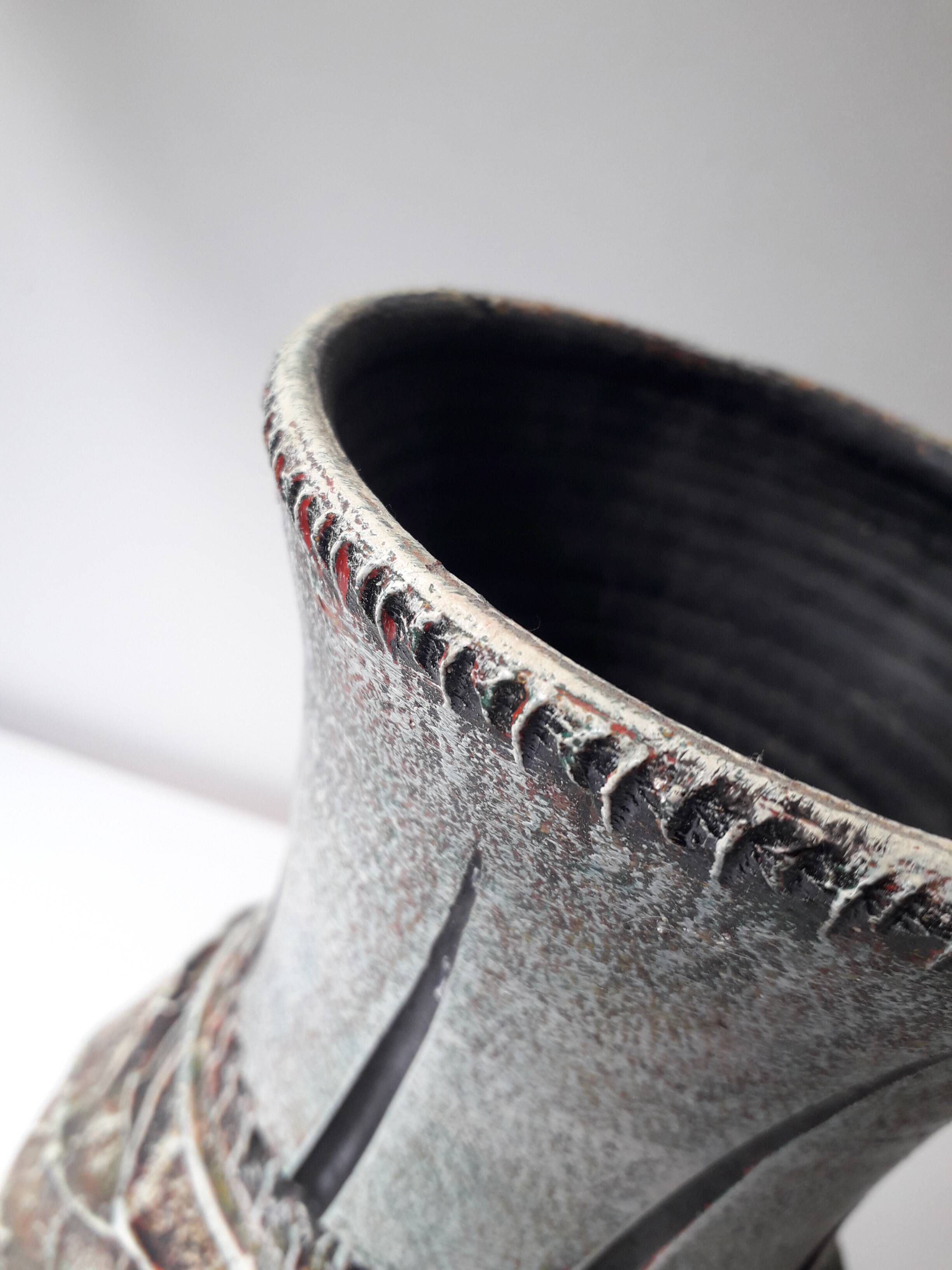 Antique ceramic vase (26cm)