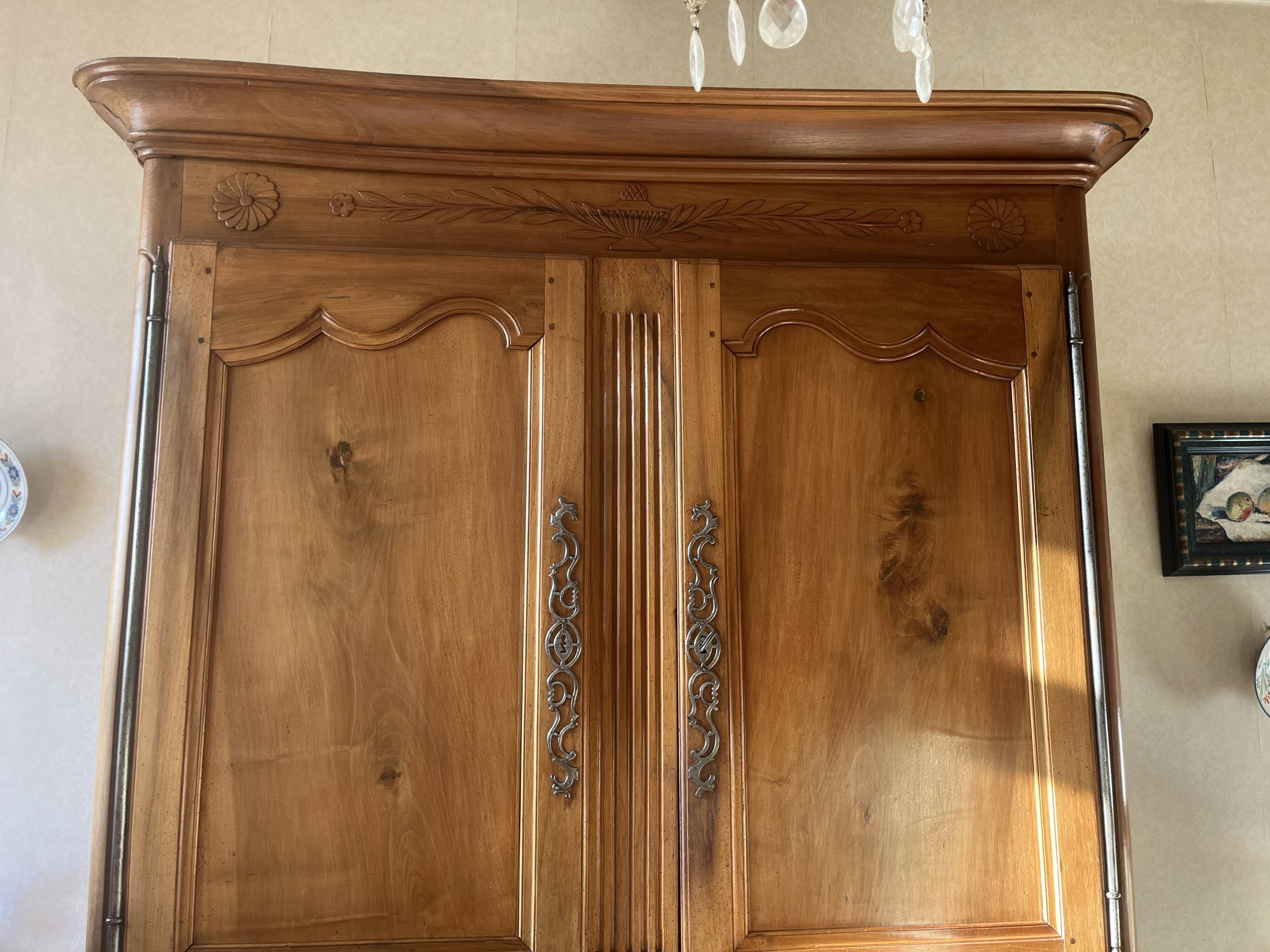 Louis XV two-part buffet, late 18th century