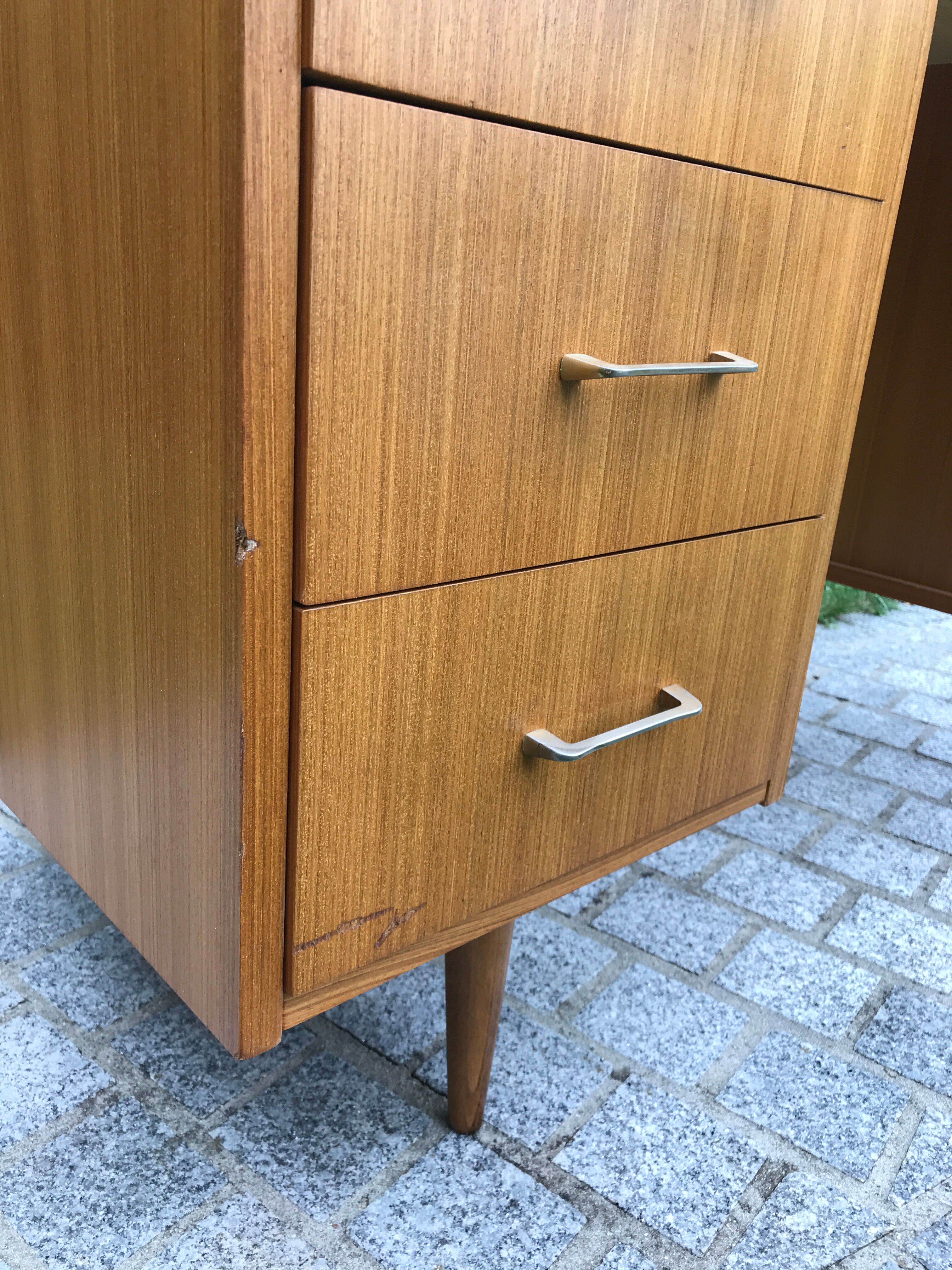 Vintage office feet spindles