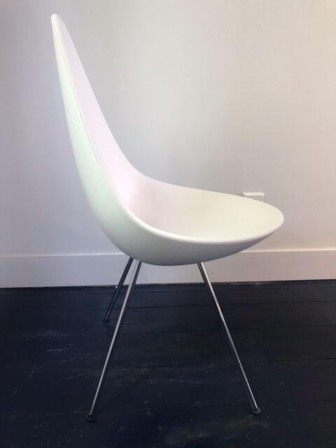 Drop chair 3110 by Arne Jacobsen for Fritz Hansen
