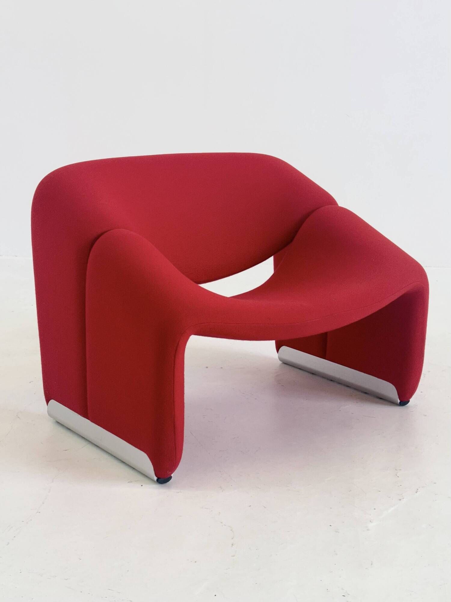 Chaise Artifort Groovy F598 M de Pierre Paulin en rouge