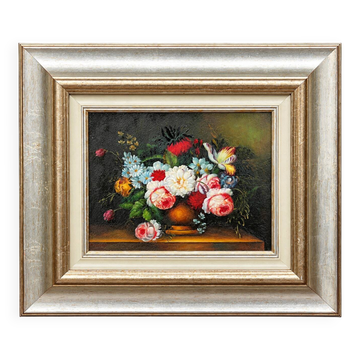 Still life with flowers.