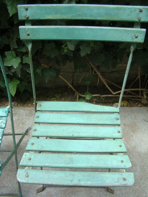 Lot of old garden iron folding chairs